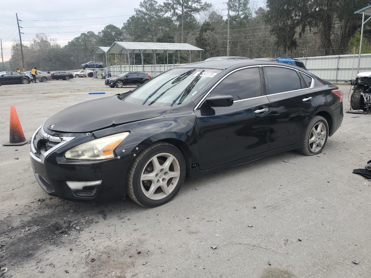 2013 Nissan Altima - Image 1