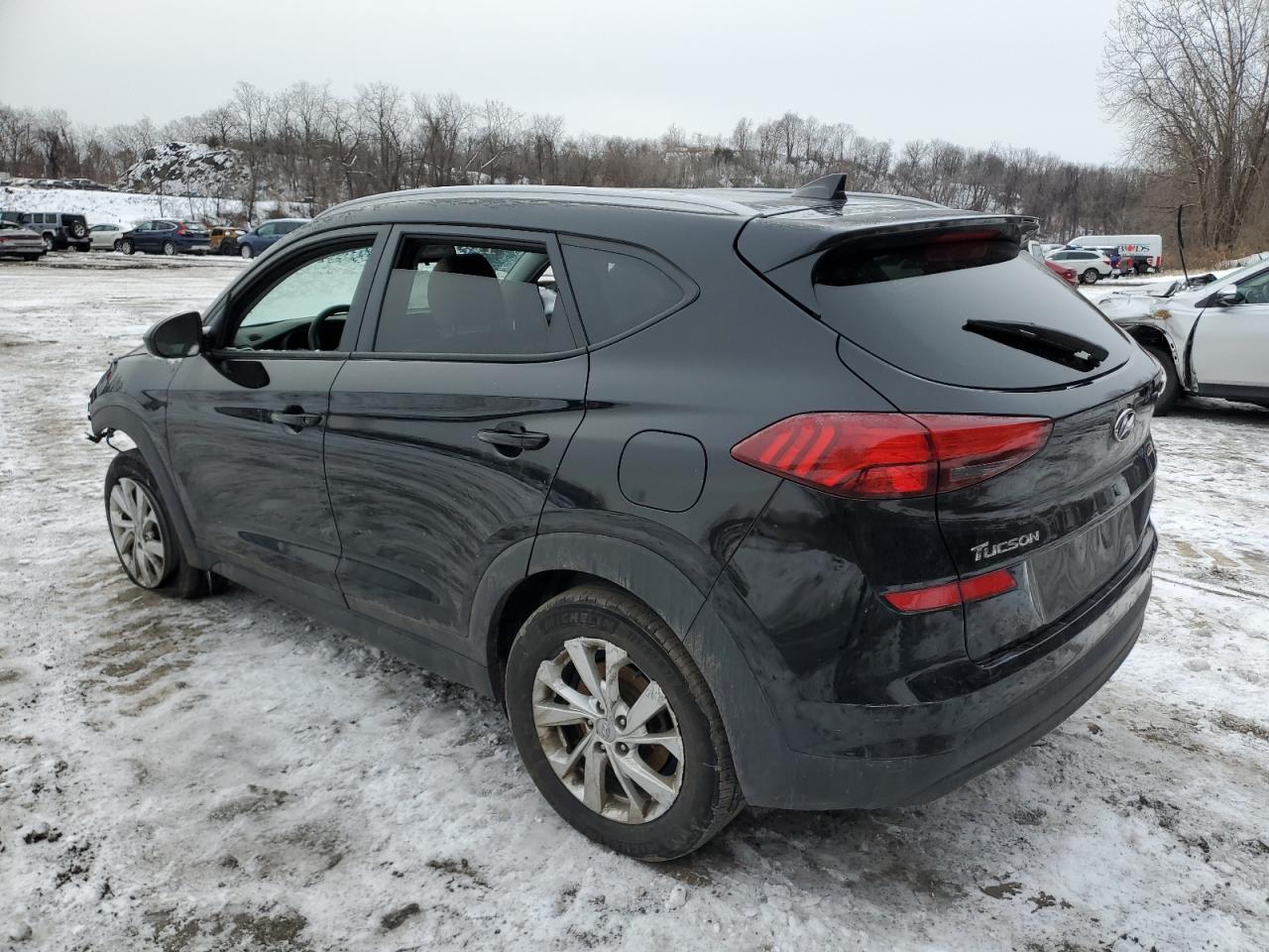 2021 Hyundai Tucson - Image 2
