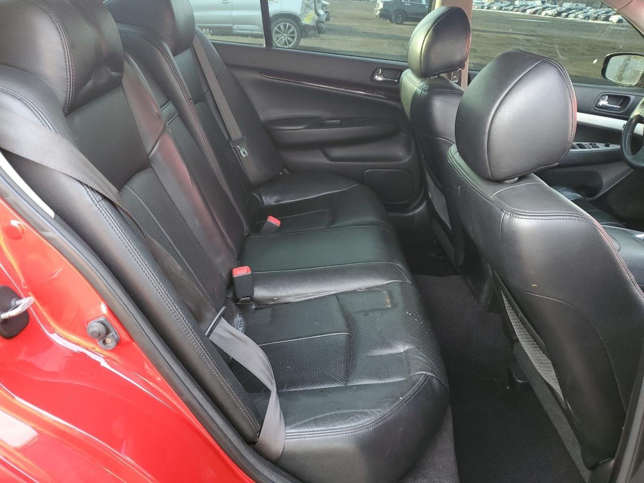 2011 Infiniti G - Image 11