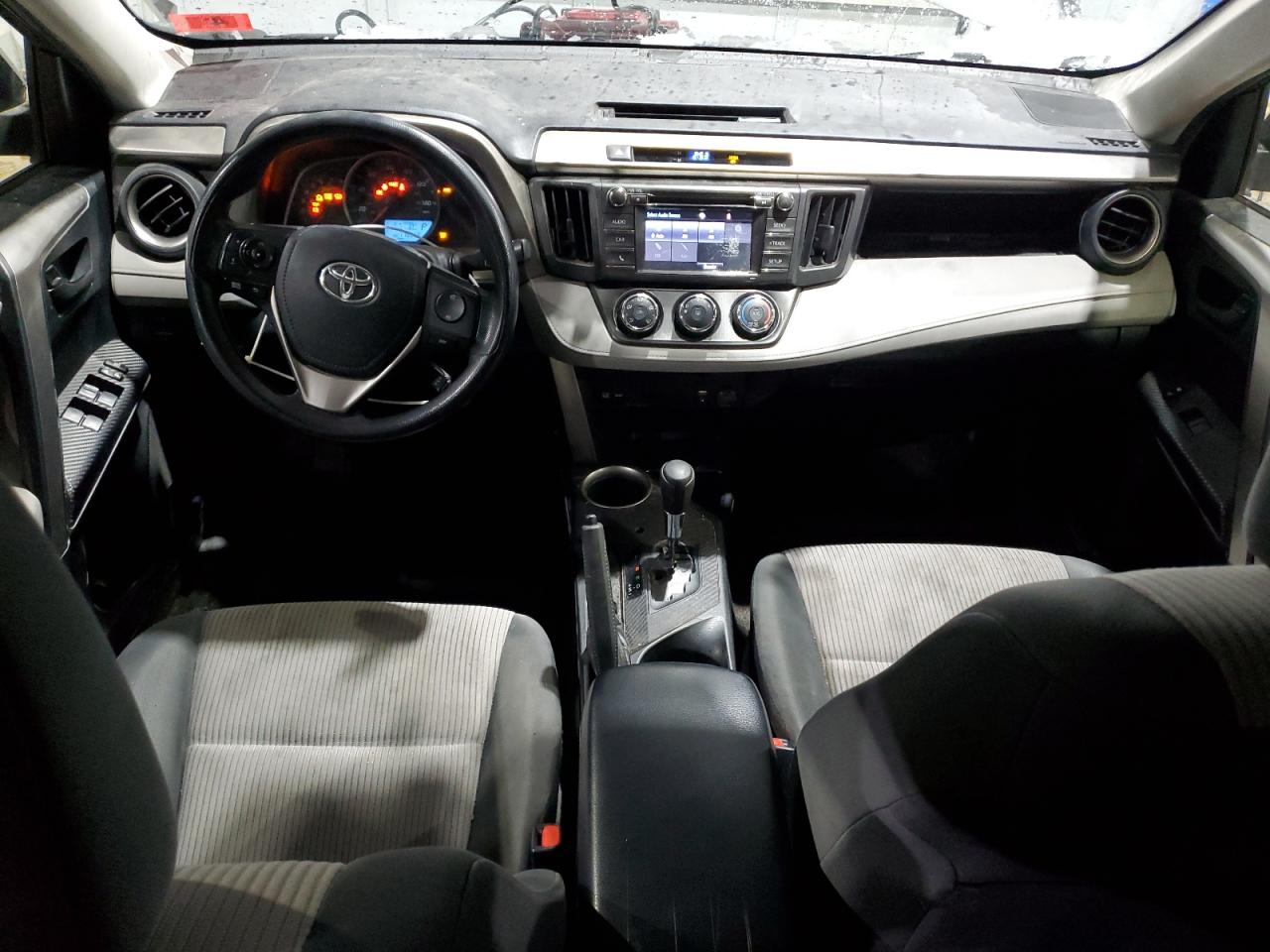 2015 Toyota RAV 4 - Image 8