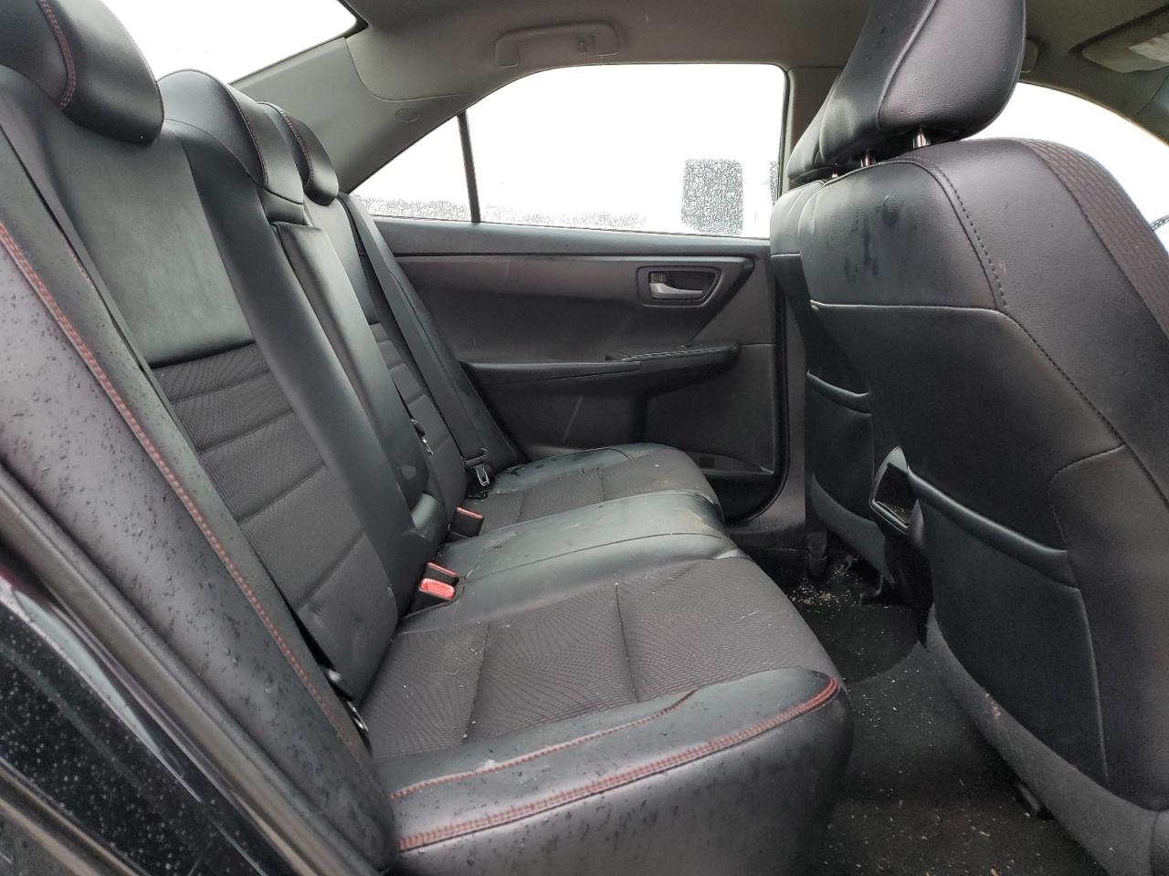 2016 Toyota Camry - Image 10