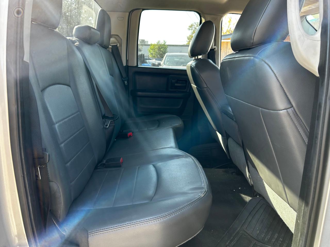 2014 RAM 1500 - Image 6