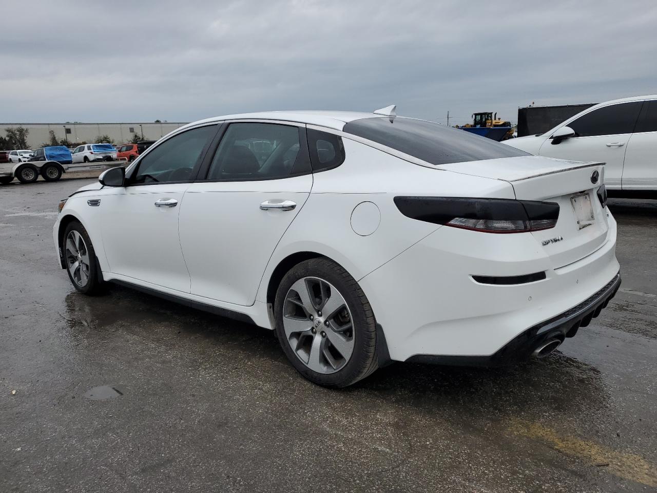 2019 Kia Optima - Image 2