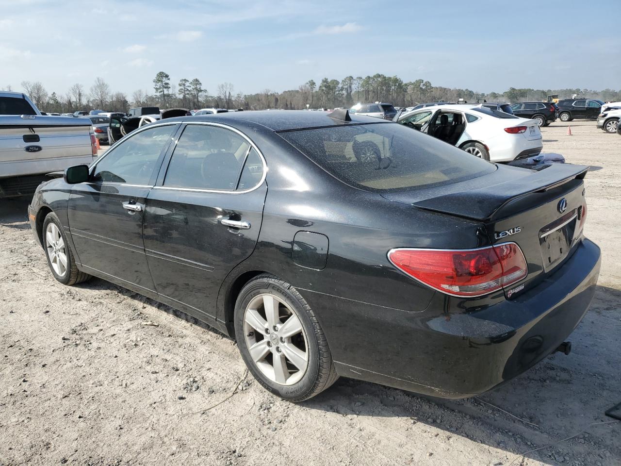 2006 Lexus ES - Image 2
