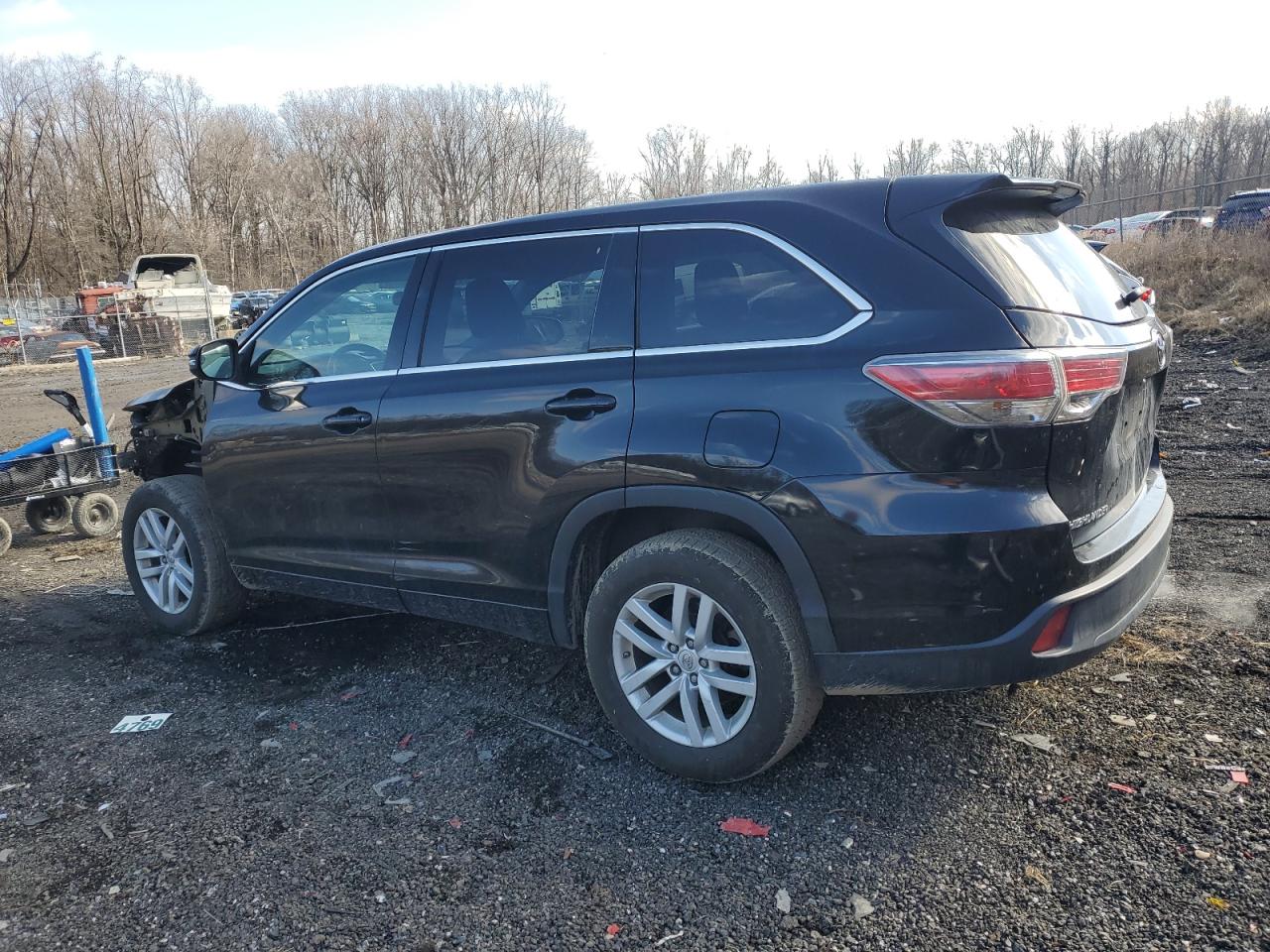 2015 Toyota Highlander - Image 2