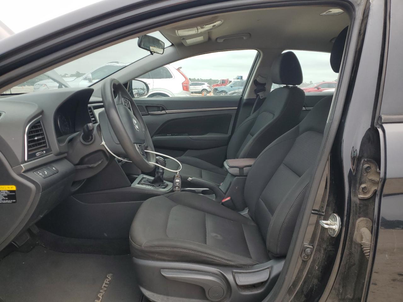 2018 Hyundai Elantra - Image 7