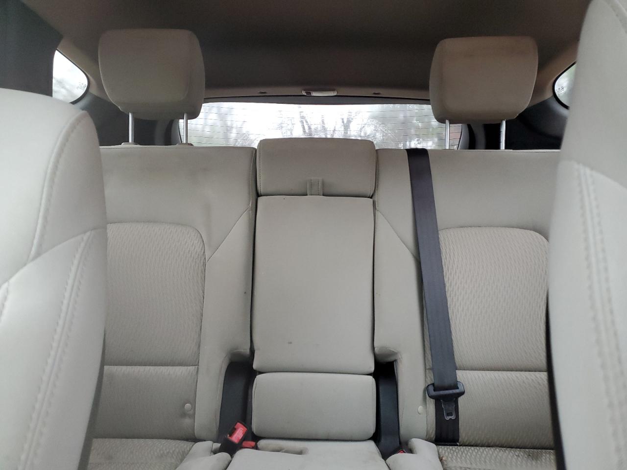 2013 Hyundai Santa Fe - Image 10