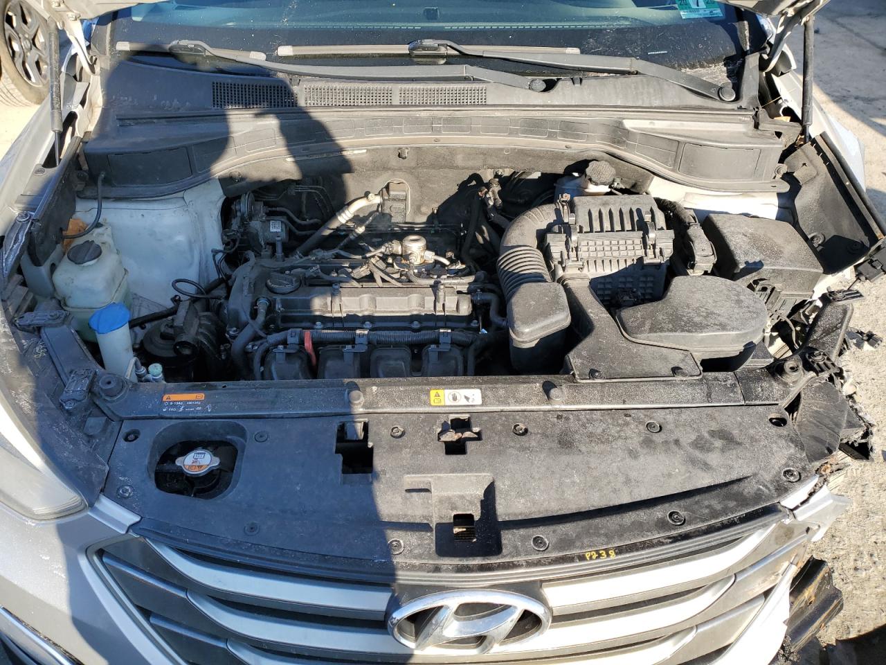 2014 Hyundai Santa Fe - Image 12
