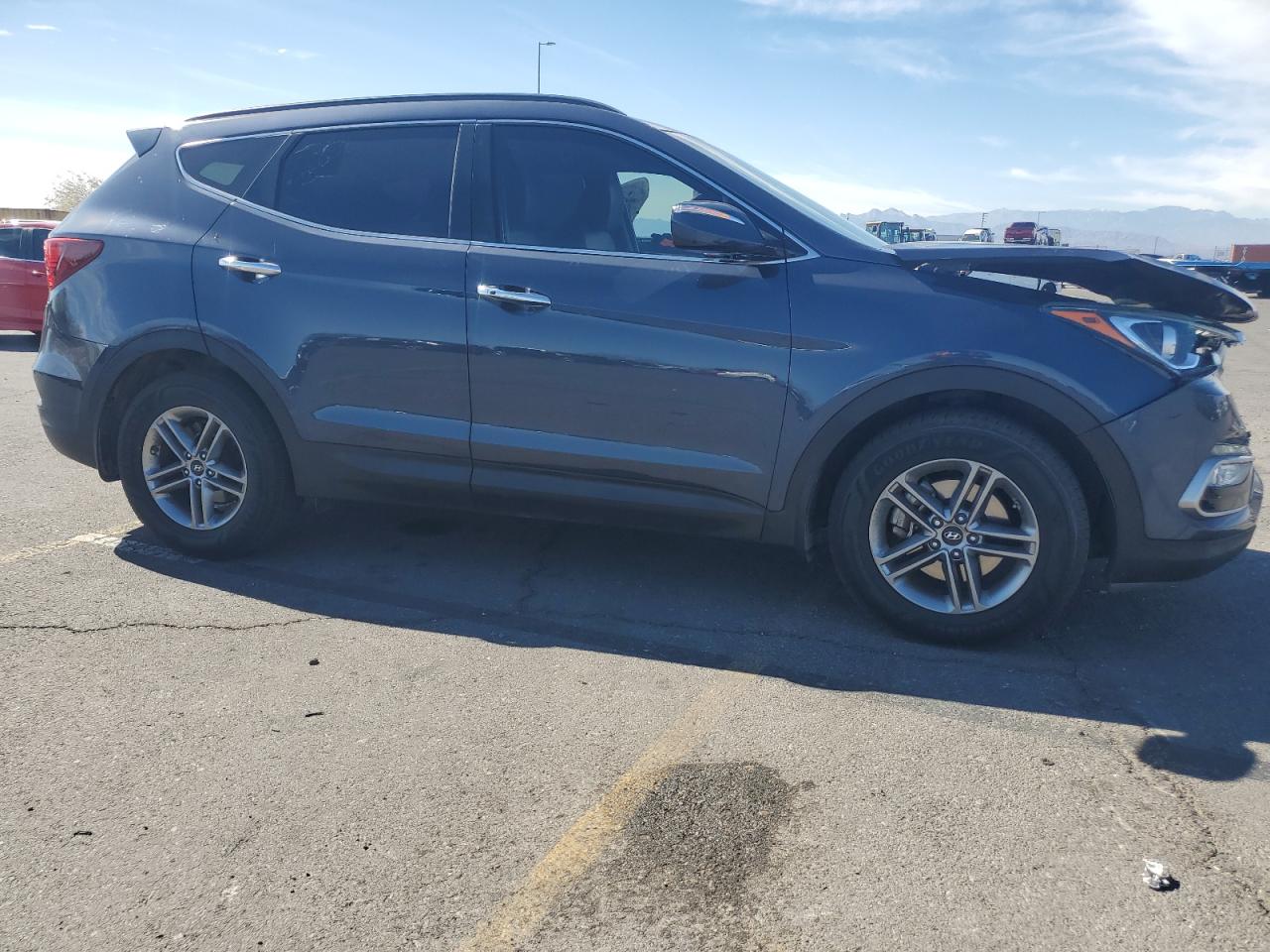2017 Hyundai Santa Fe - Image 4