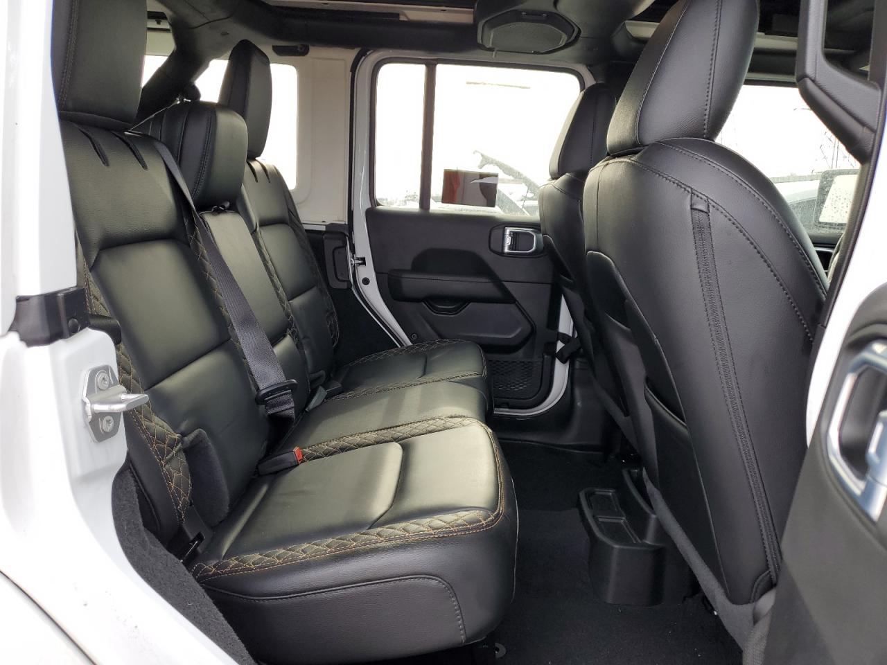 2021 Jeep Wrangler - Image 10