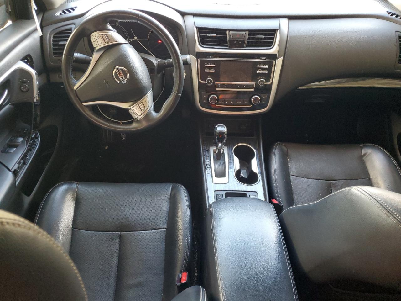 2018 Nissan Altima - Image 8