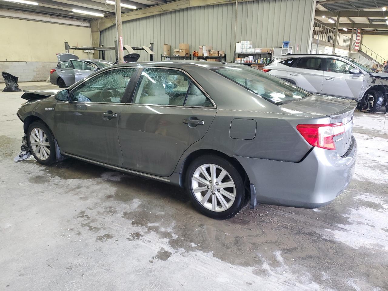 2012 Toyota Camry - Image 2