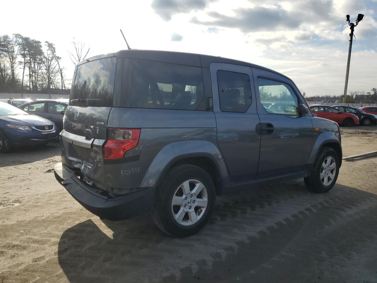 2011 Honda Element - Image 3