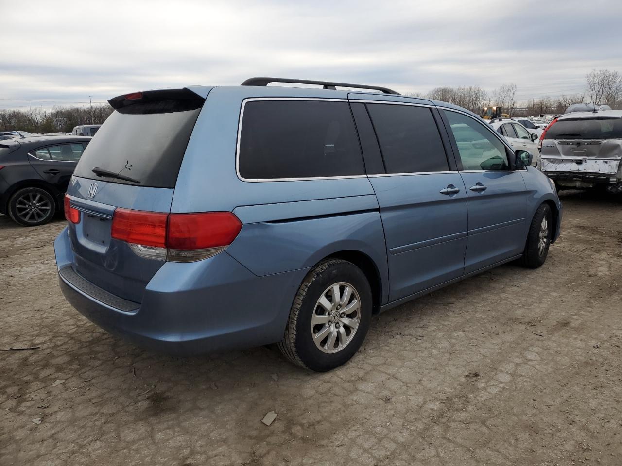 2010 Honda Odyssey - Image 3