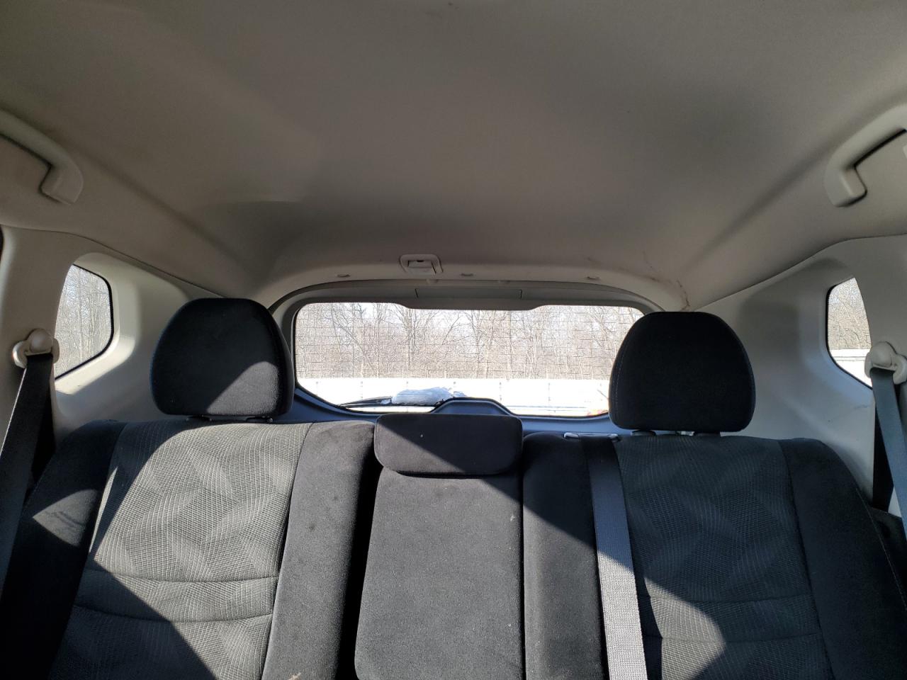 2016 Nissan Rogue - Image 10