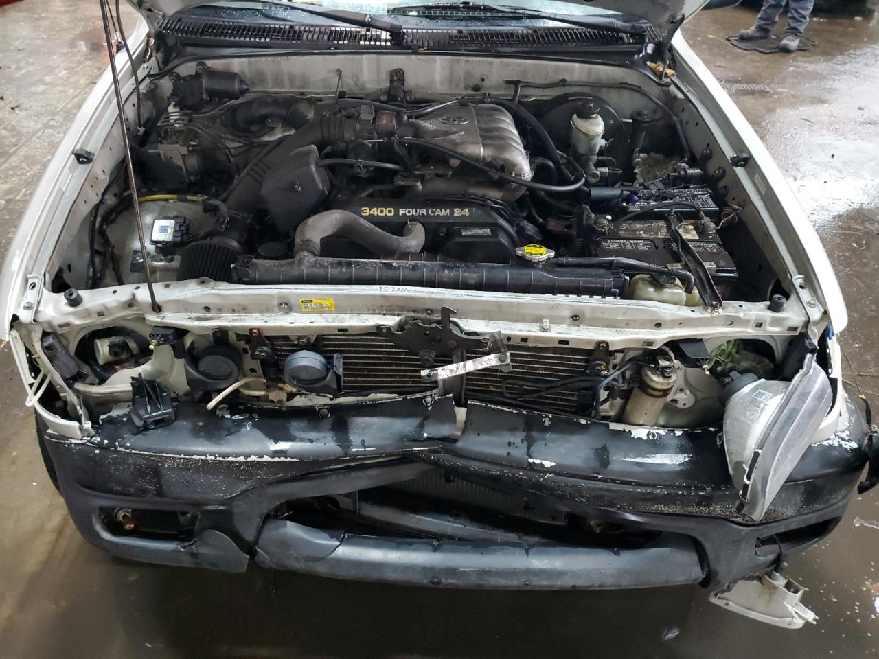 2004 Toyota Tacoma - Image 11