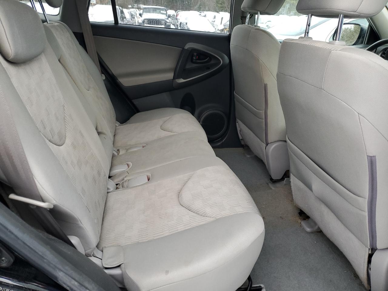 2010 Toyota RAV 4 - Image 10