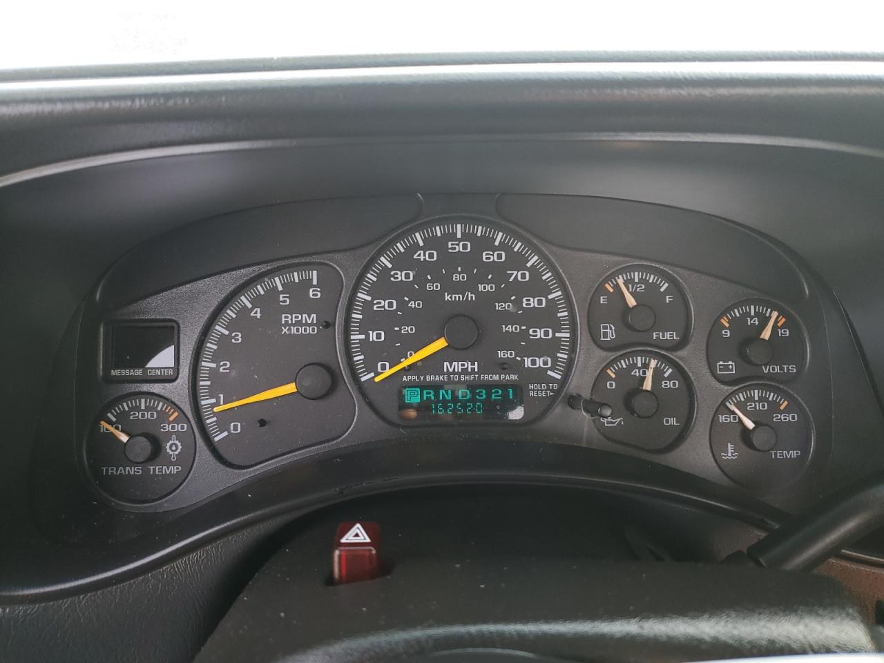 2000 Chevrolet Silverado - Image 9