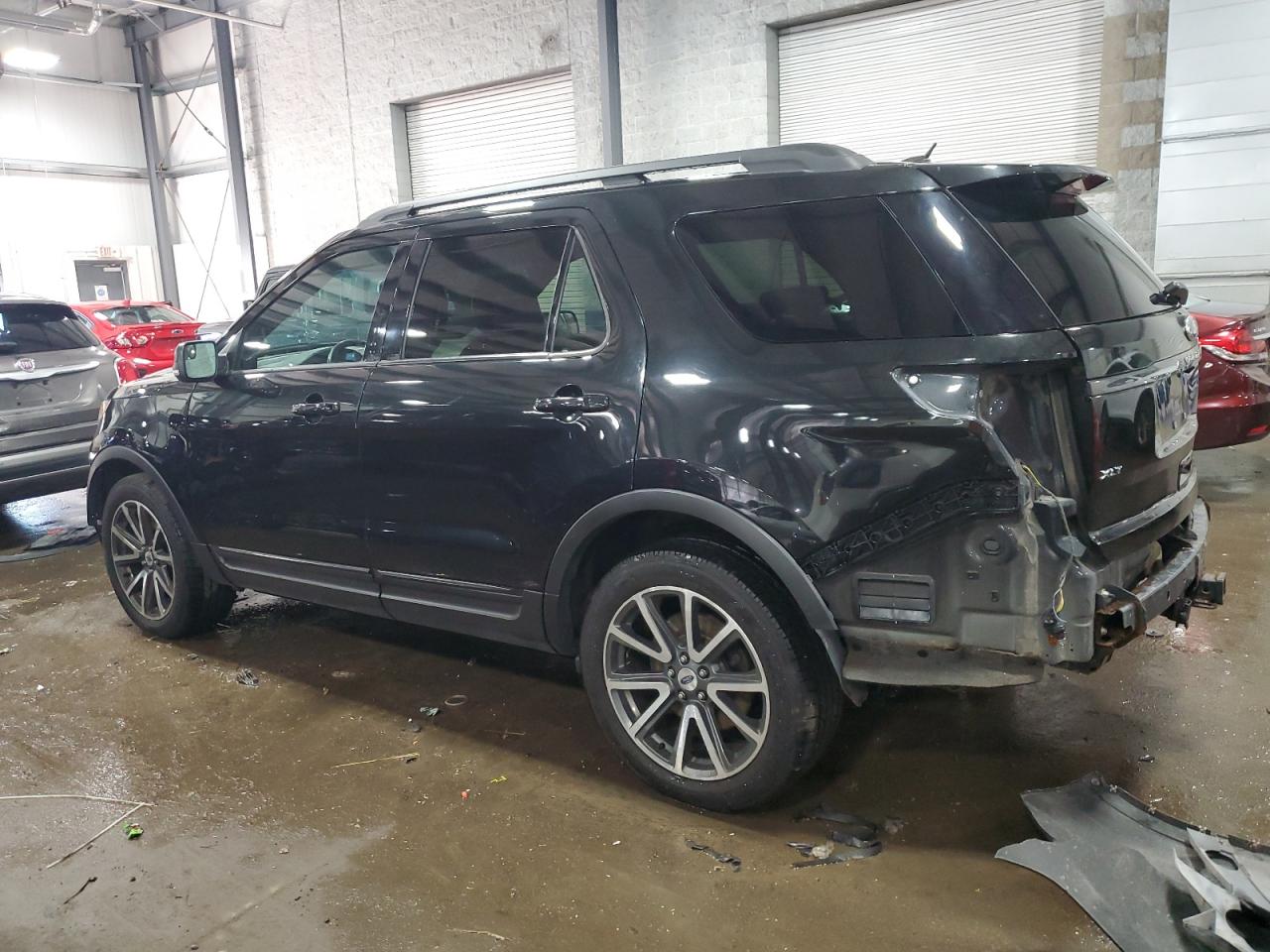 2015 Ford Explorer - Image 2