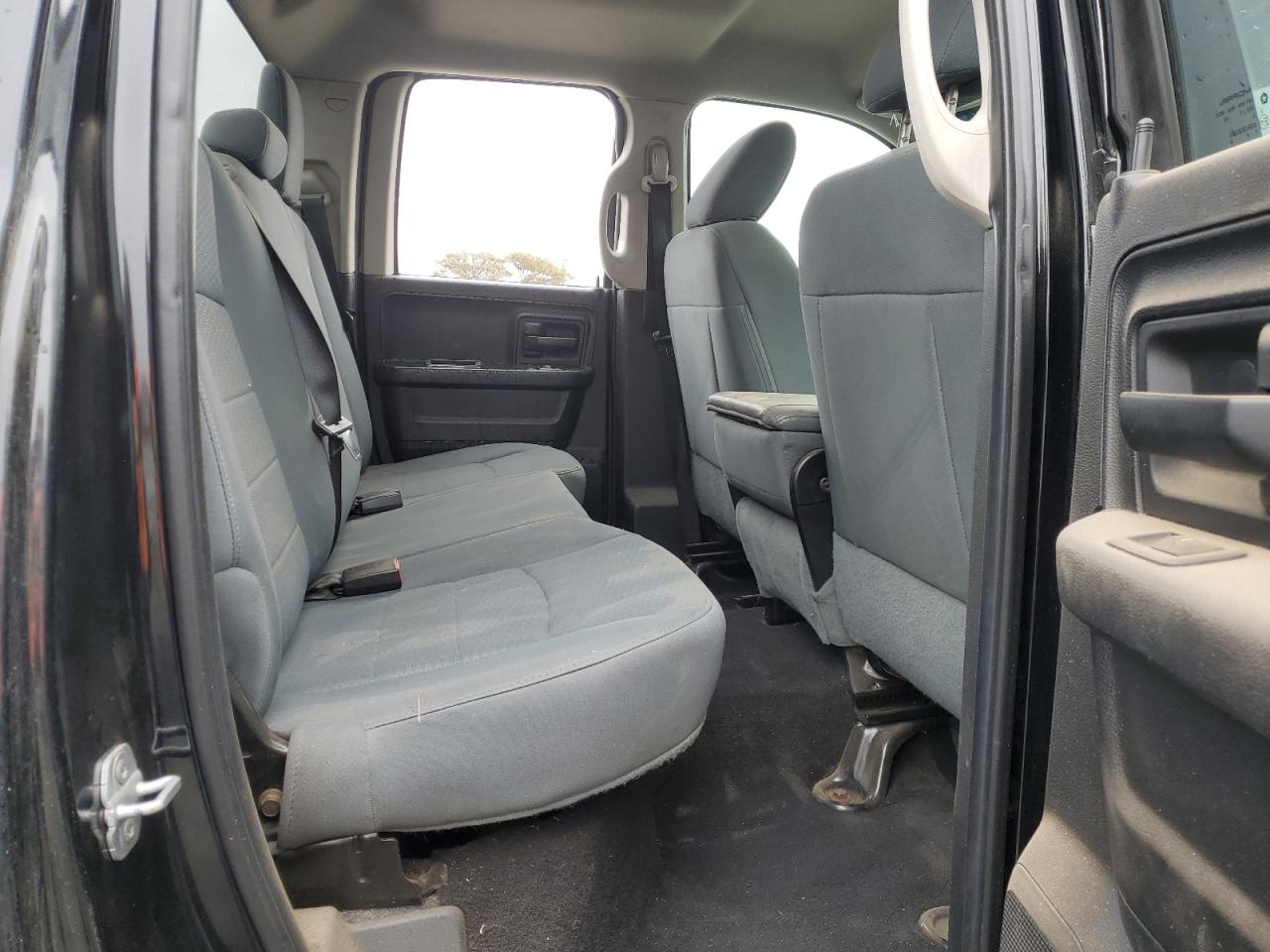 2014 RAM 1500 - Image 10