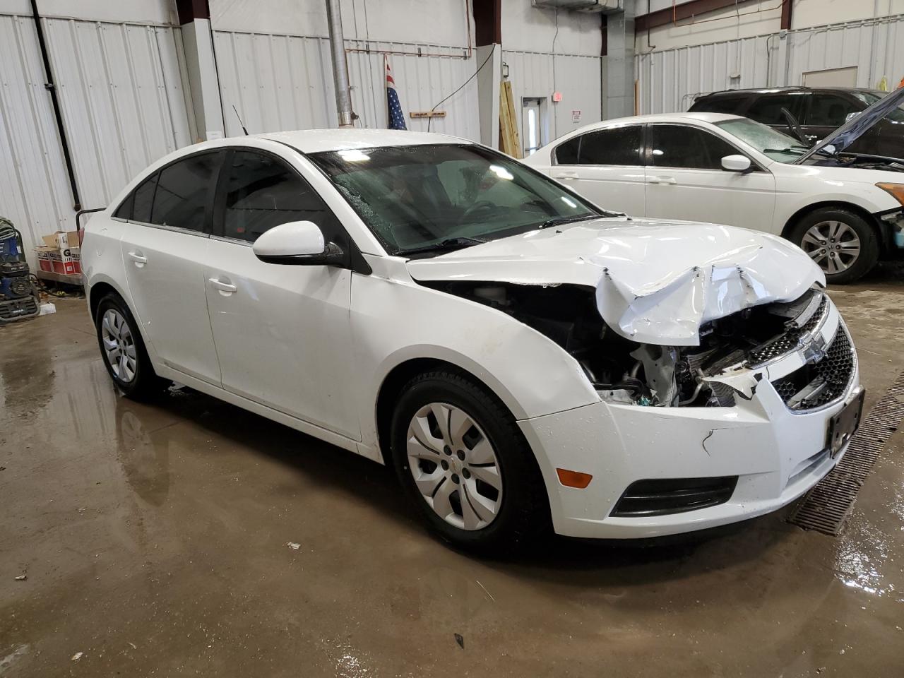 2014 Chevrolet Cruze - Image 4