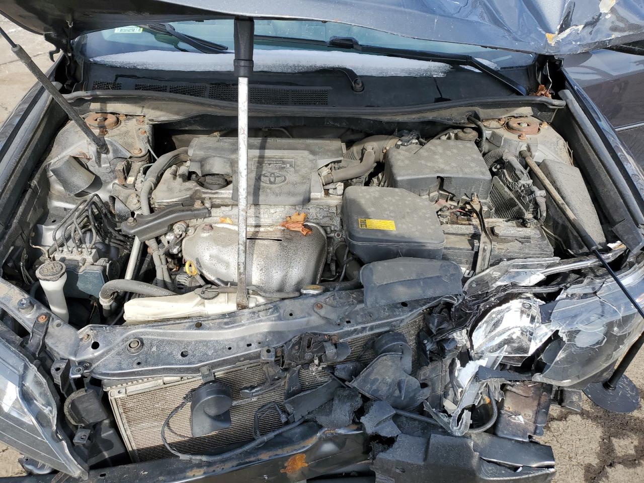 2012 Toyota Camry - Image 13