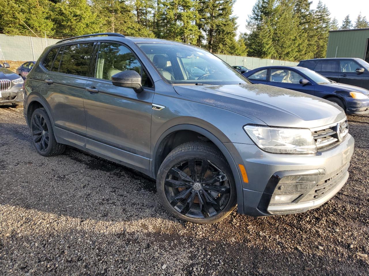 2021 Volkswagen Tiguan - Image 4