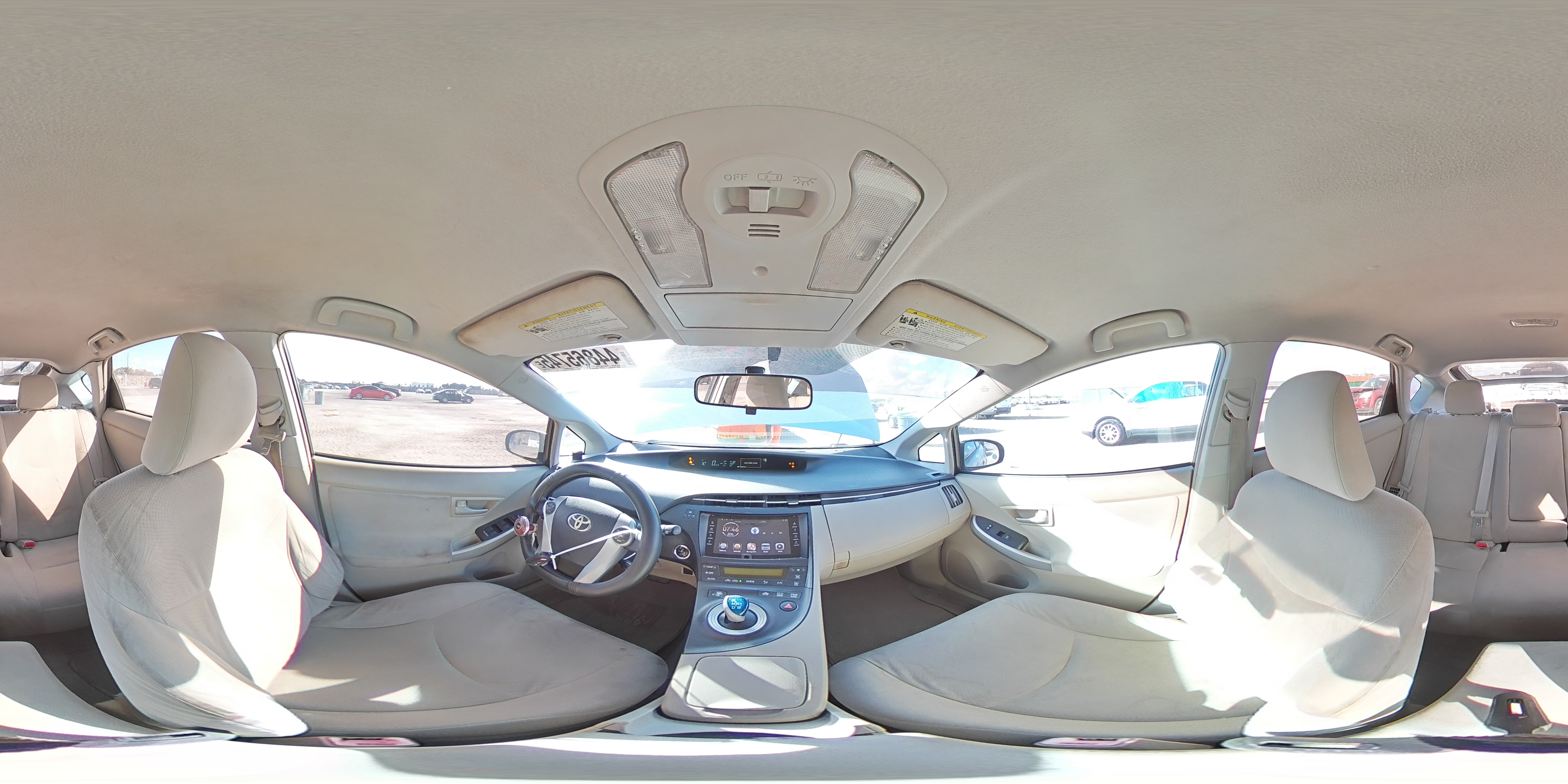 2011 Toyota Prius - Image 12