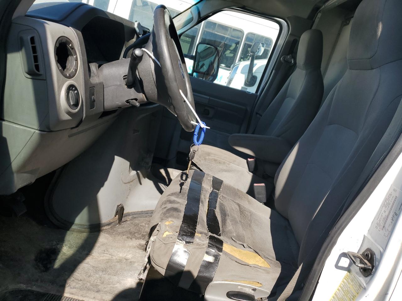 2015 Ford Econoline - Image 7