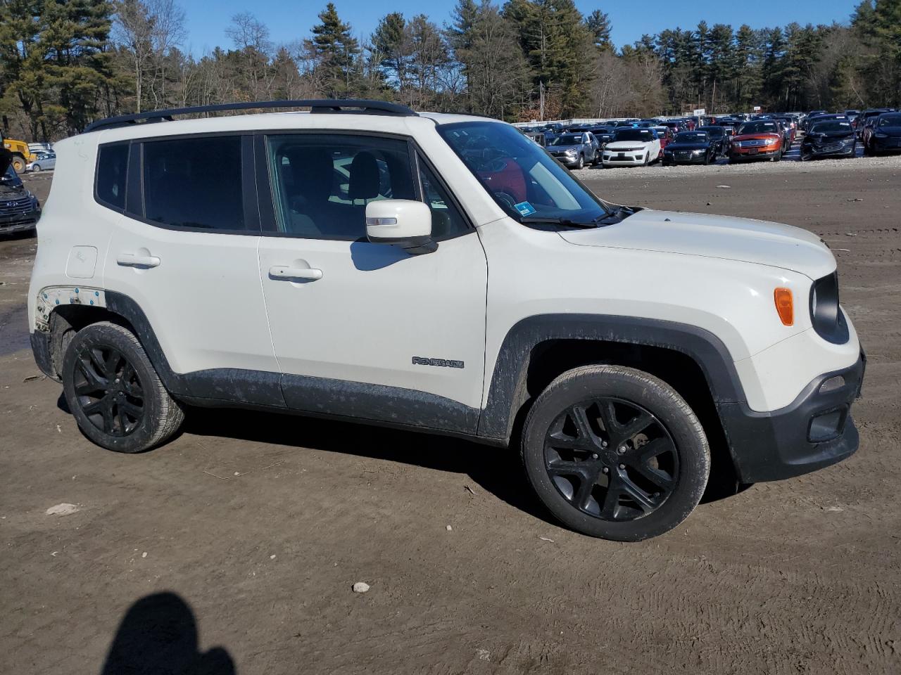 2018 Jeep Renegade - Image 4
