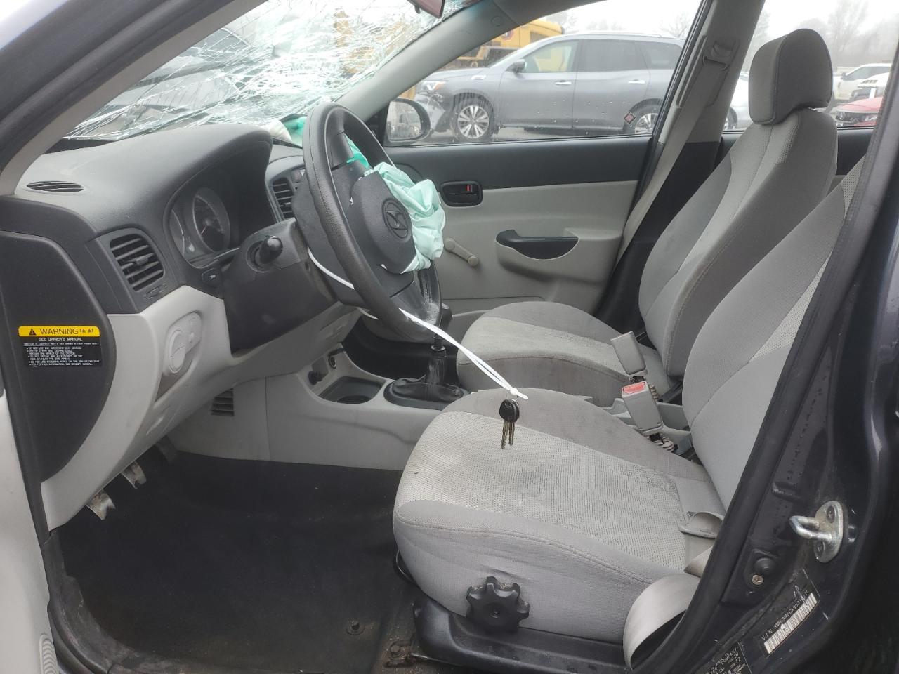2009 Hyundai Accent - Image 7