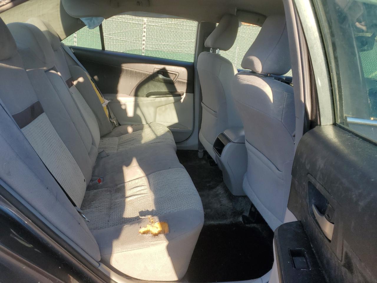 2013 Toyota Camry - Image 10