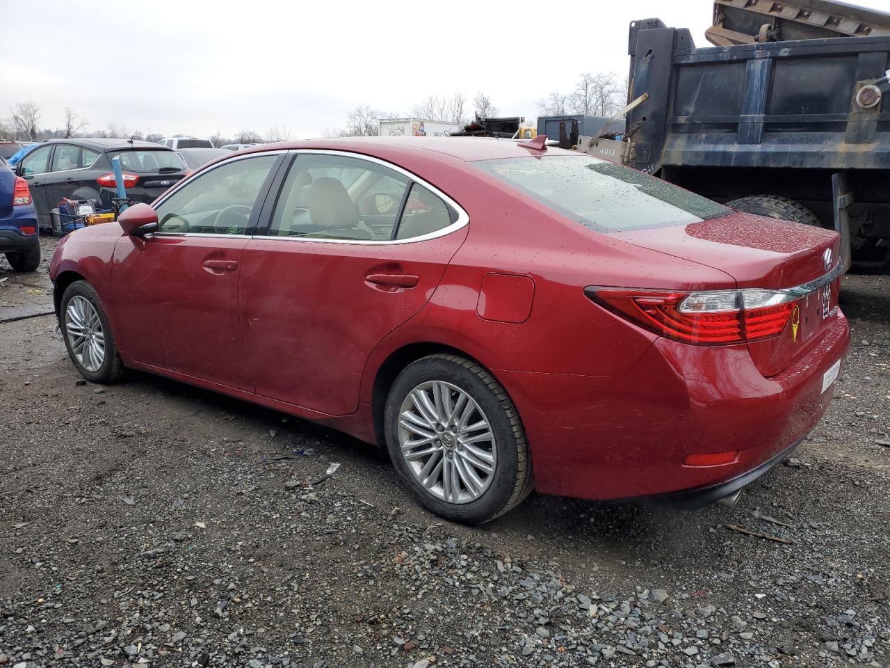 2013 Lexus ES - Image 2