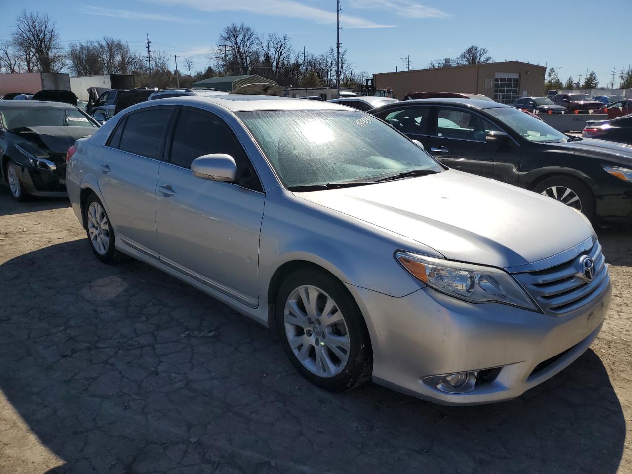 2012 Toyota Avalon - Image 4