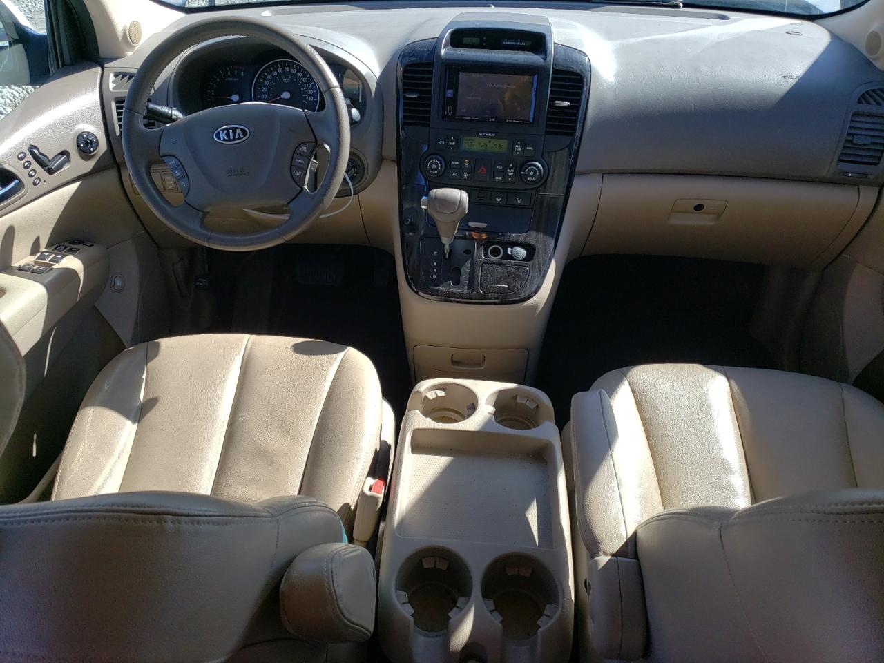 2012 Kia Sedona - Image 8