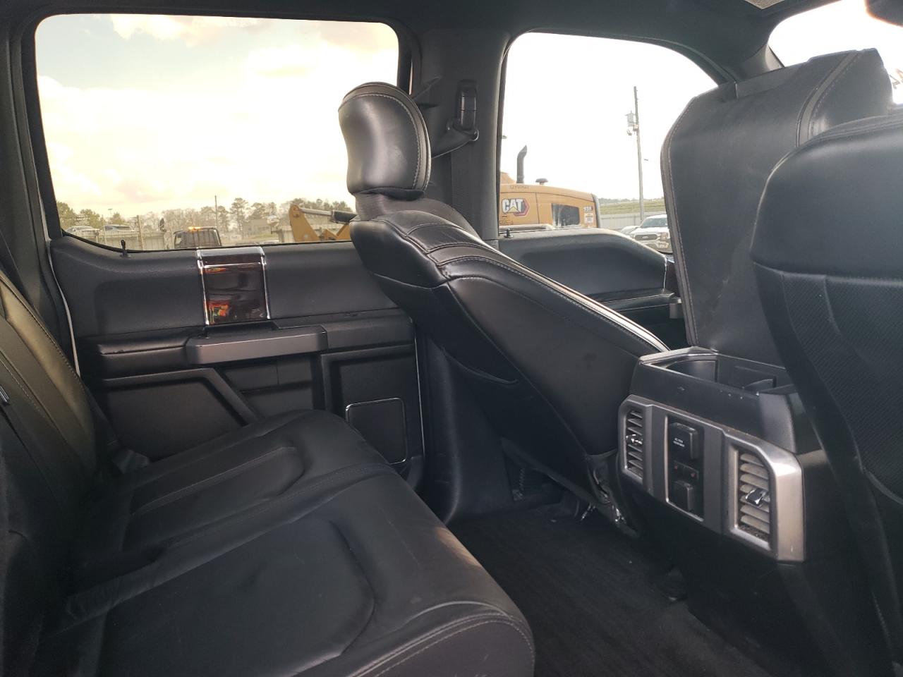 2015 Ford F-150 - Image 10