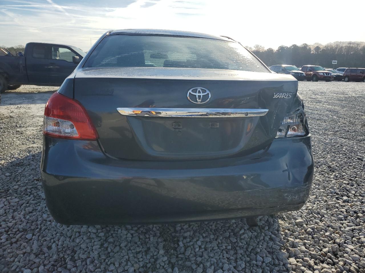 2012 Toyota Yaris - Image 6