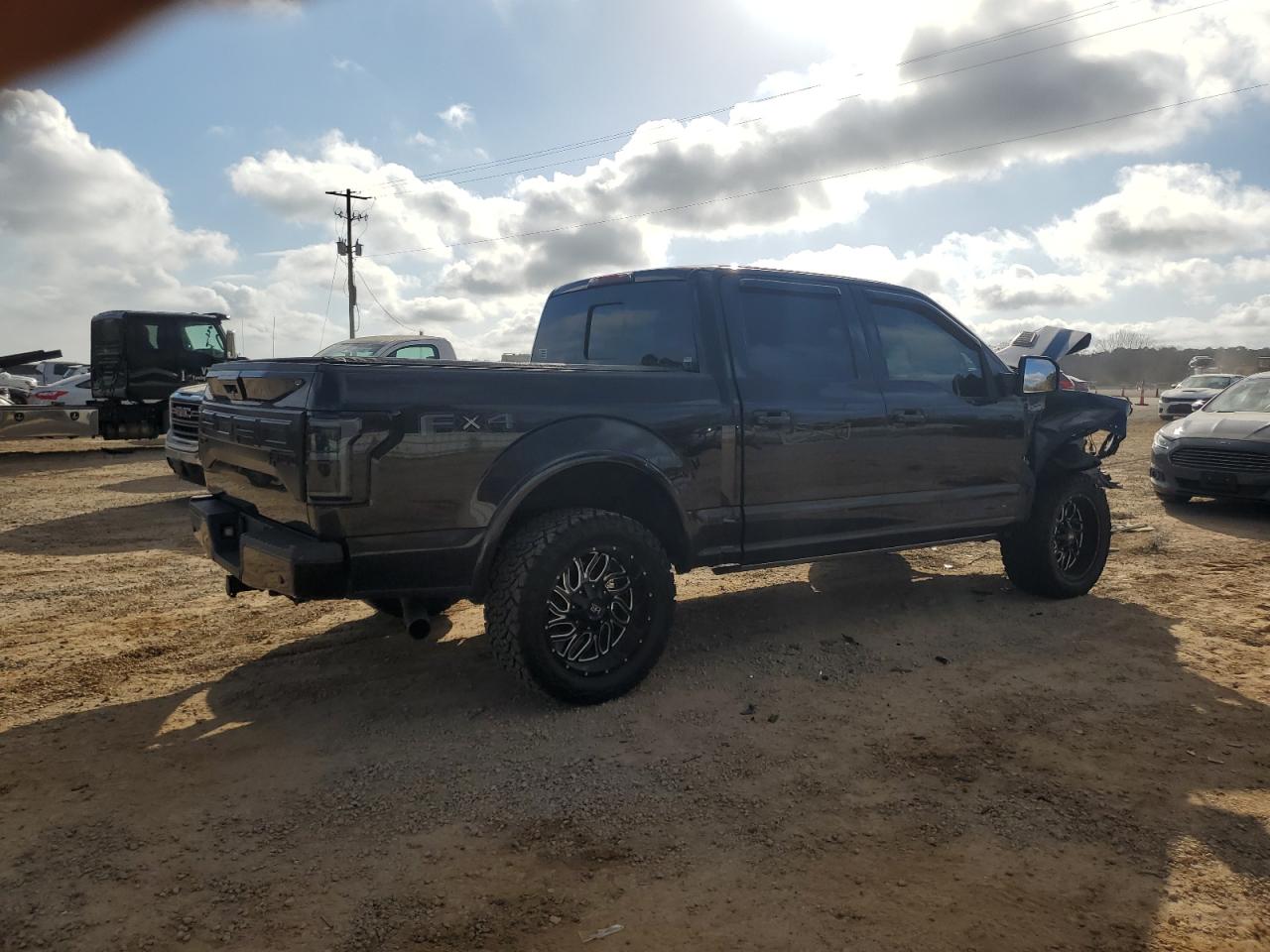 2015 Ford F-150 - Image 3
