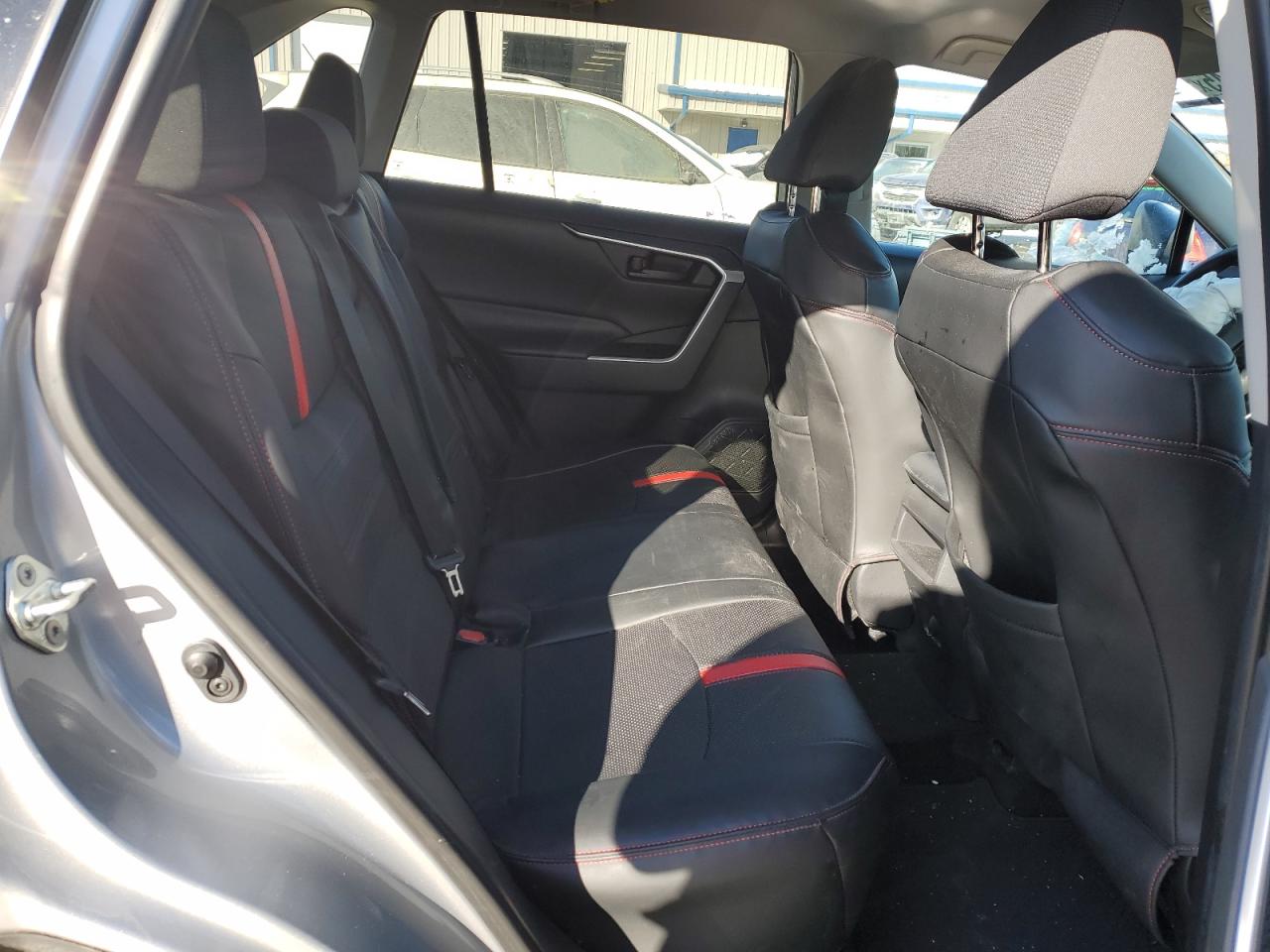 2019 Toyota RAV 4 - Image 11