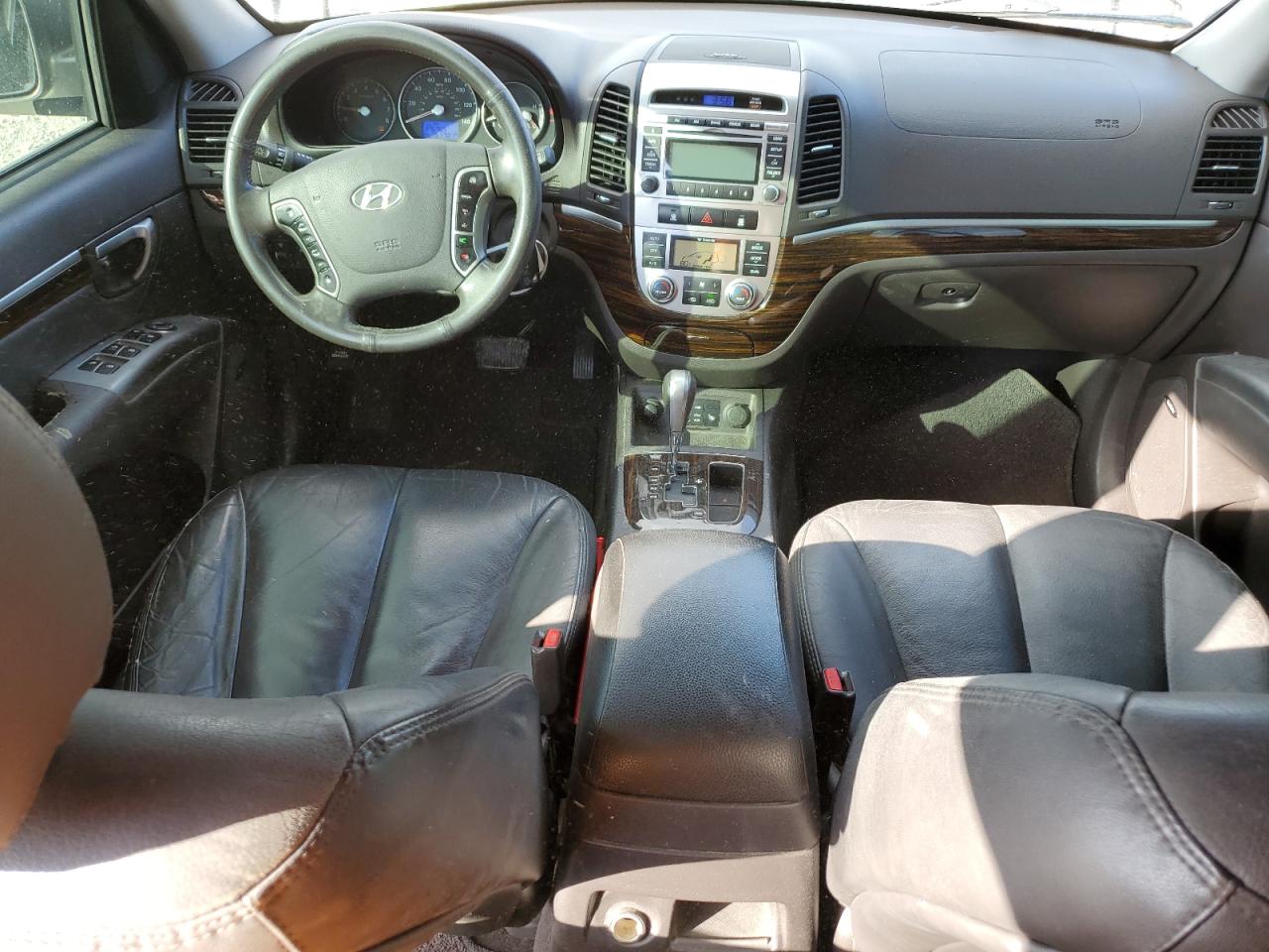2011 Hyundai Santa Fe - Image 8