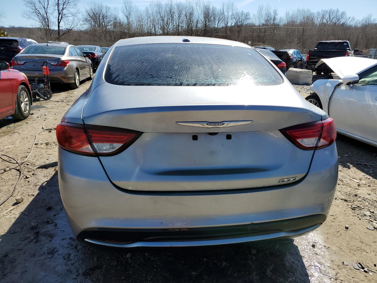 2016 Chrysler 200 - Image 6