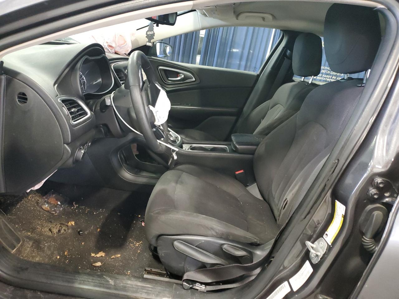 2015 Chrysler 200 - Image 7