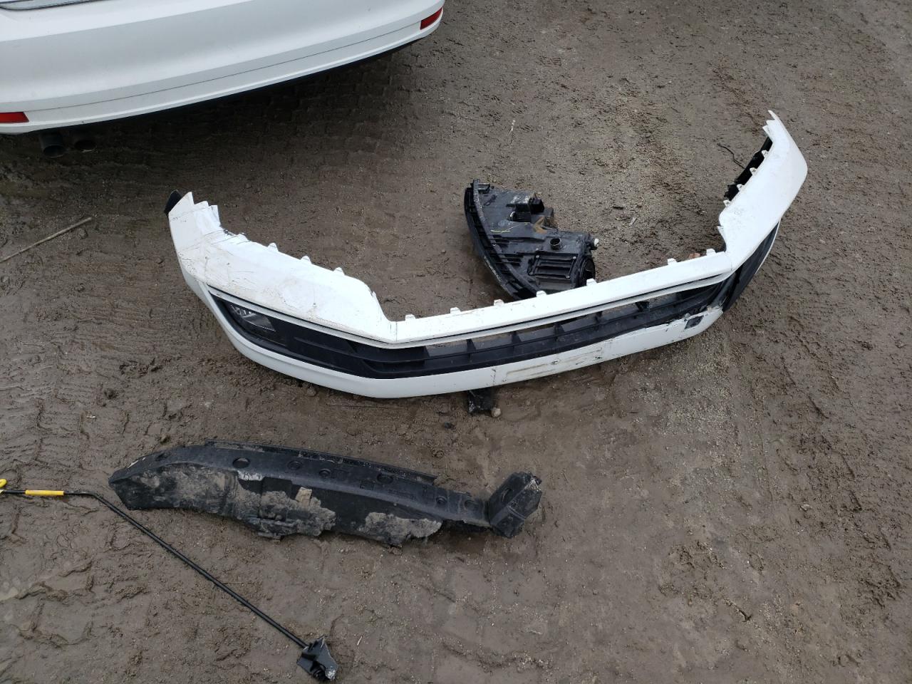 2017 Volkswagen Jetta - Image 12