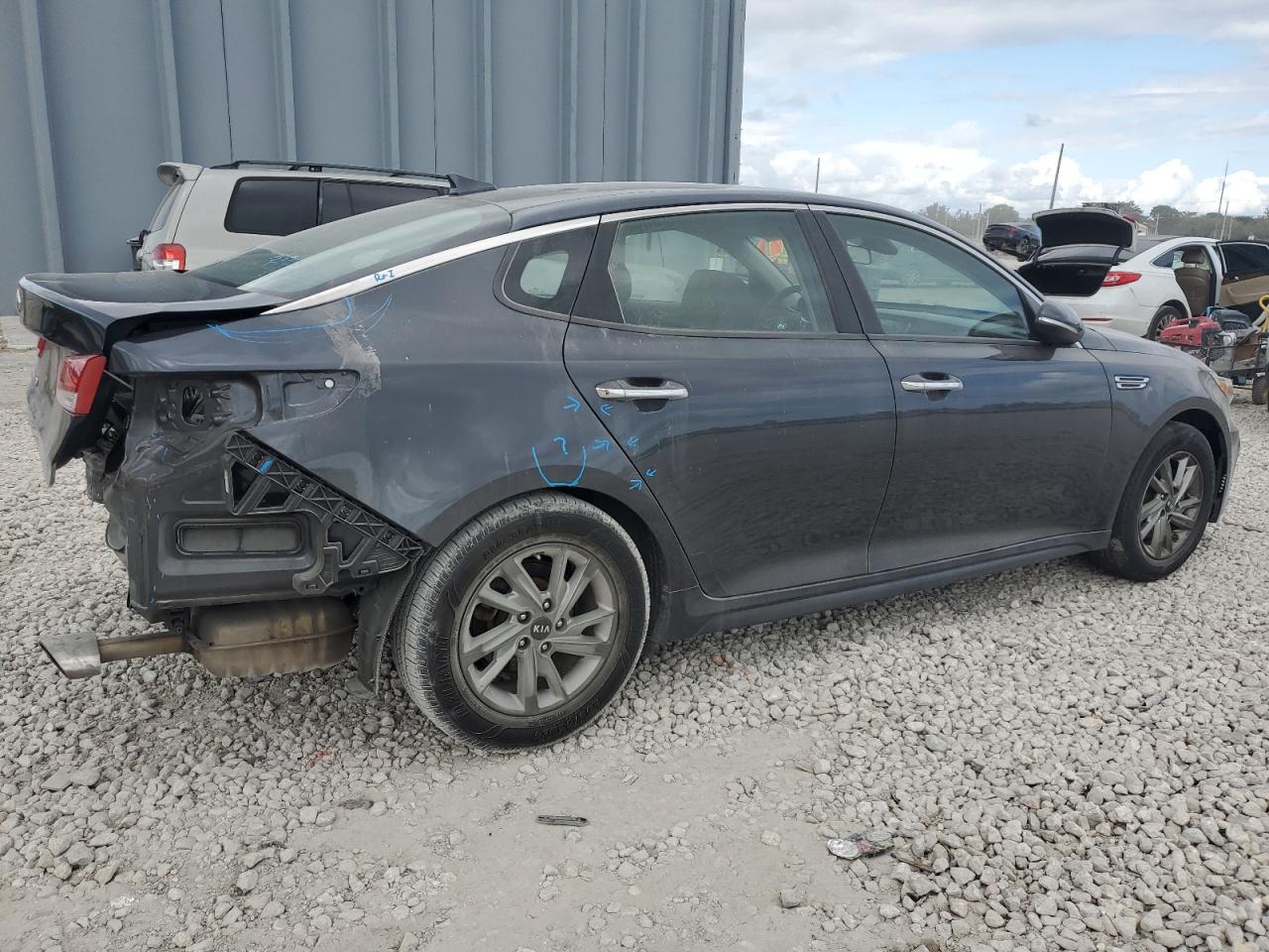 2019 Kia Optima - Image 3