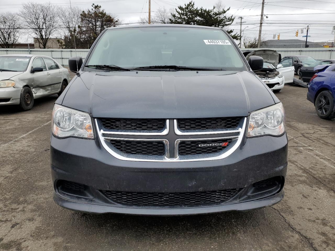 2014 Dodge Caravan - Image 5