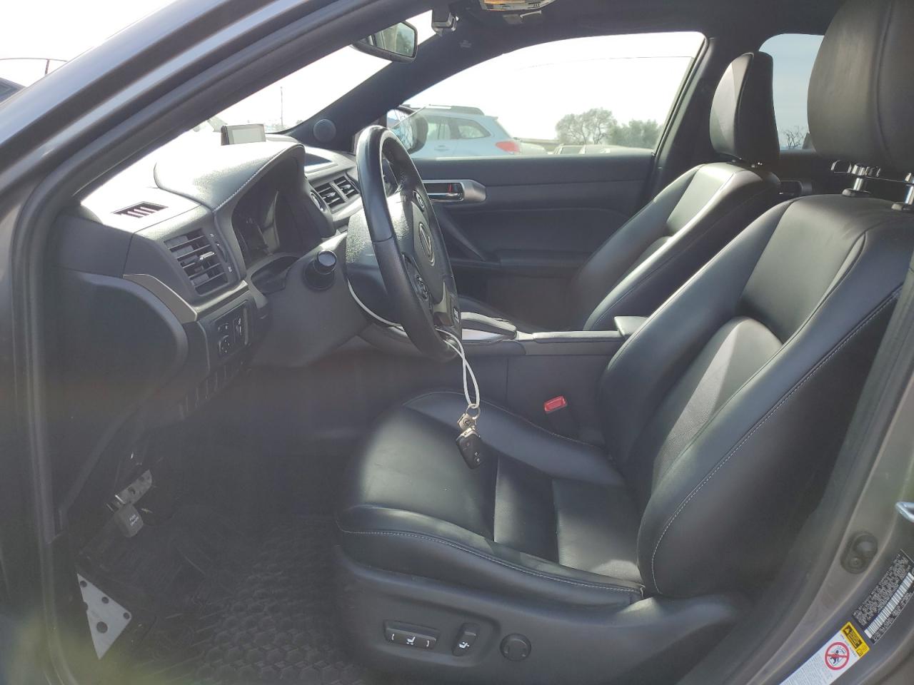 2015 Lexus CT - Image 7