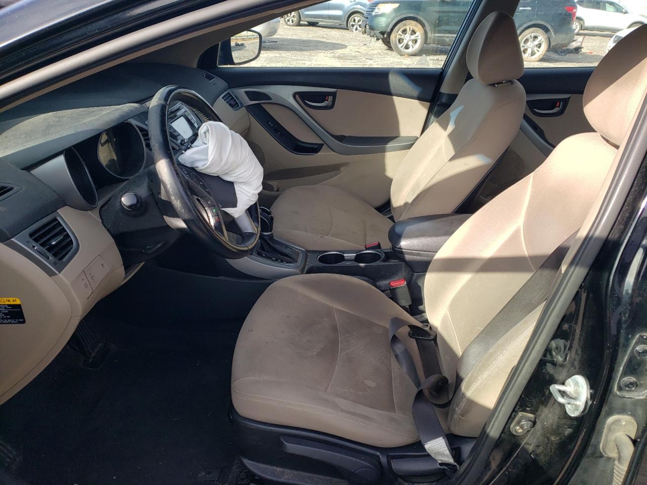 2016 Hyundai Elantra - Image 7