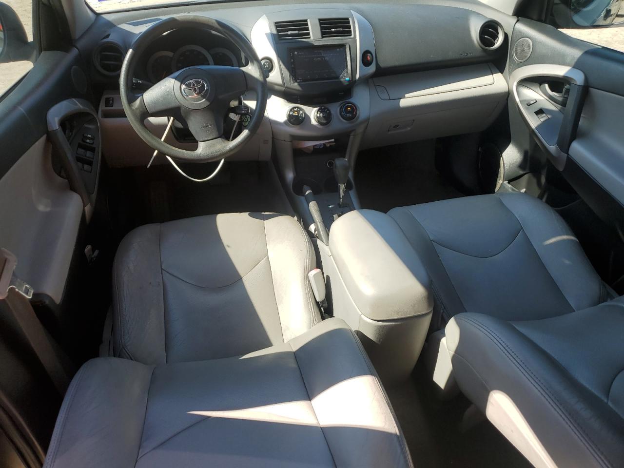 2006 Toyota RAV 4 - Image 8