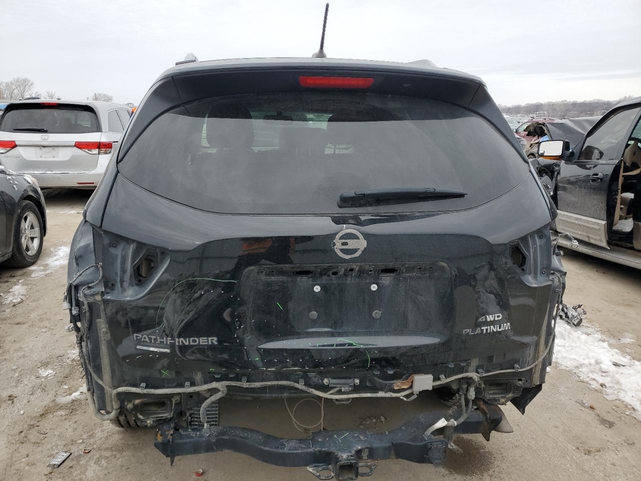 2015 Nissan Pathfinder - Image 6
