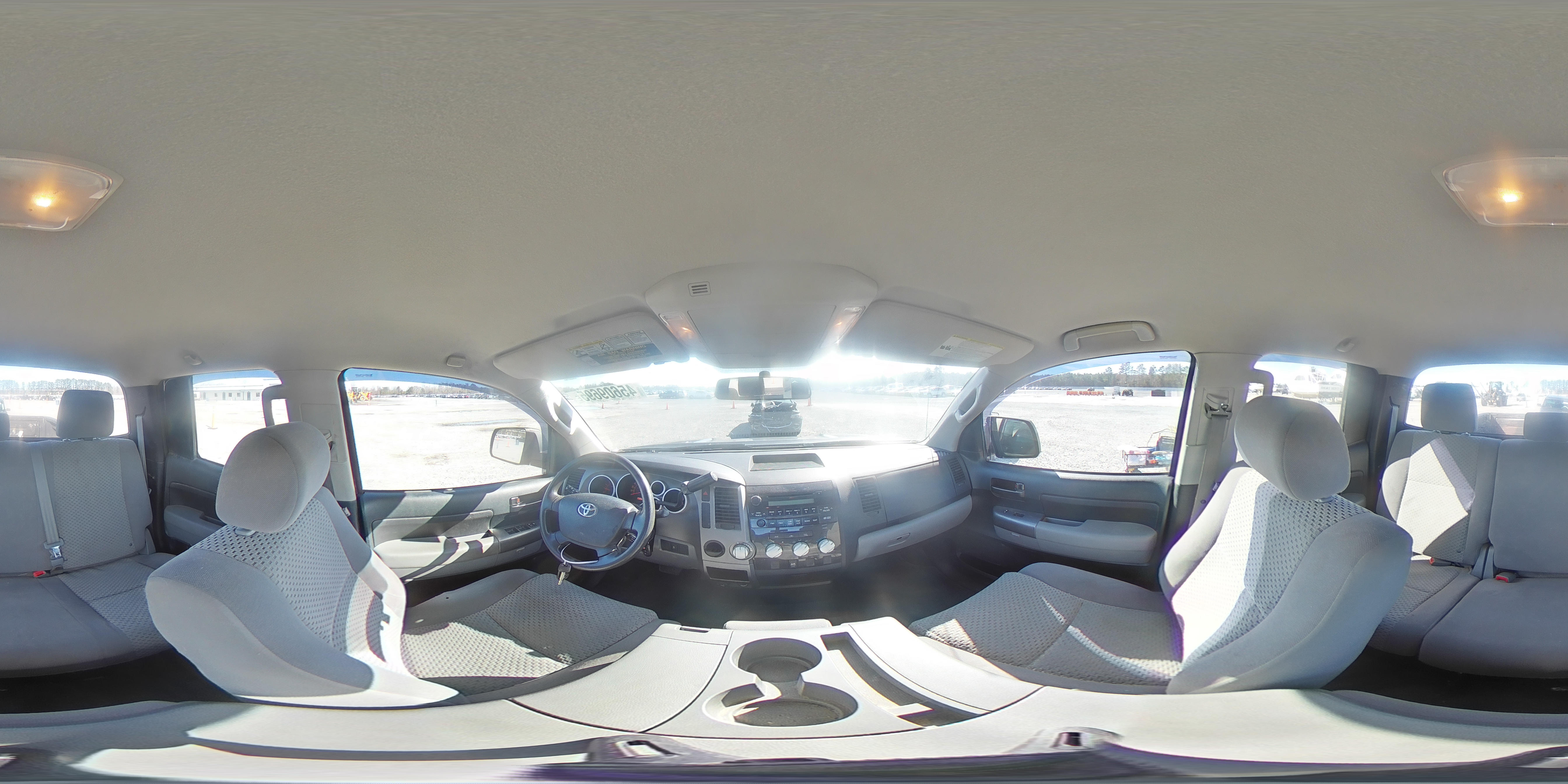 2012 Toyota Tundra - Image 13